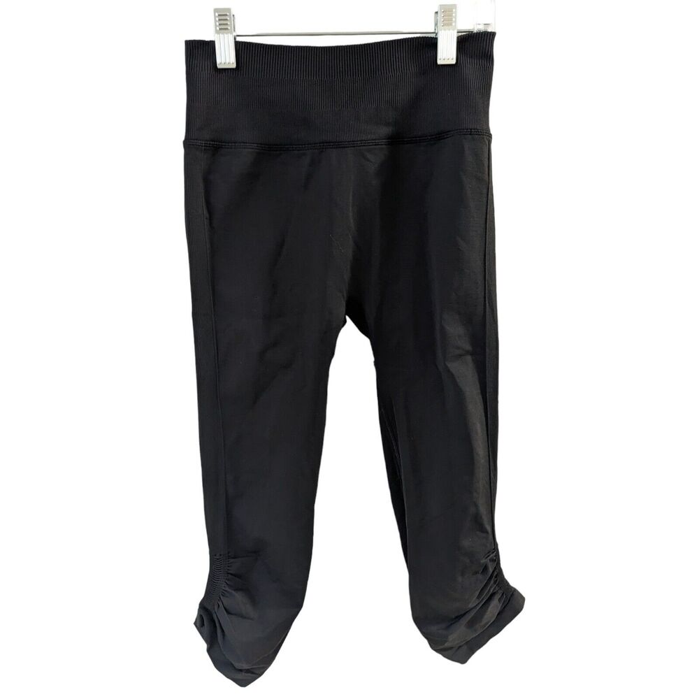 Lululemon Womens Size 6 Ebb To Street Crop Leggings Solid Black High Rise